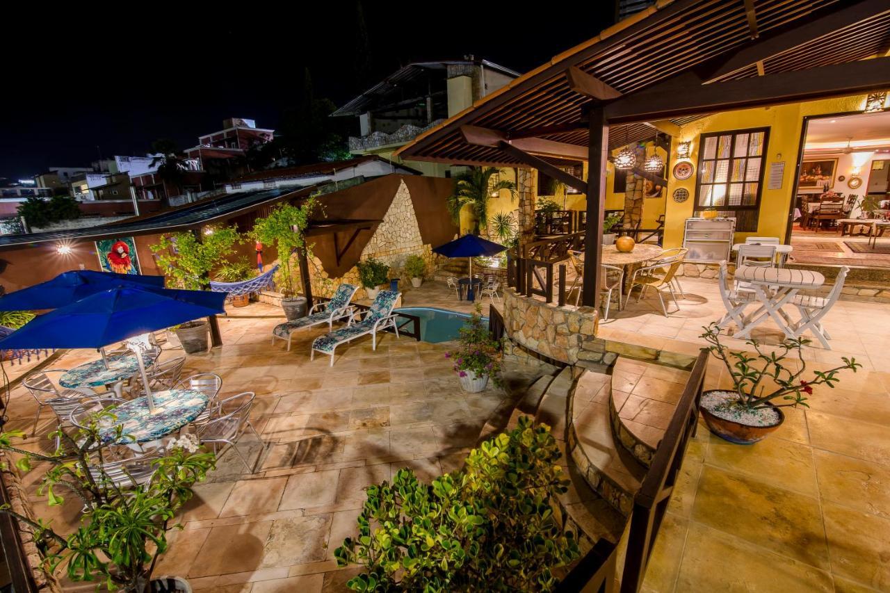 Homestay Tia Lucy Natal